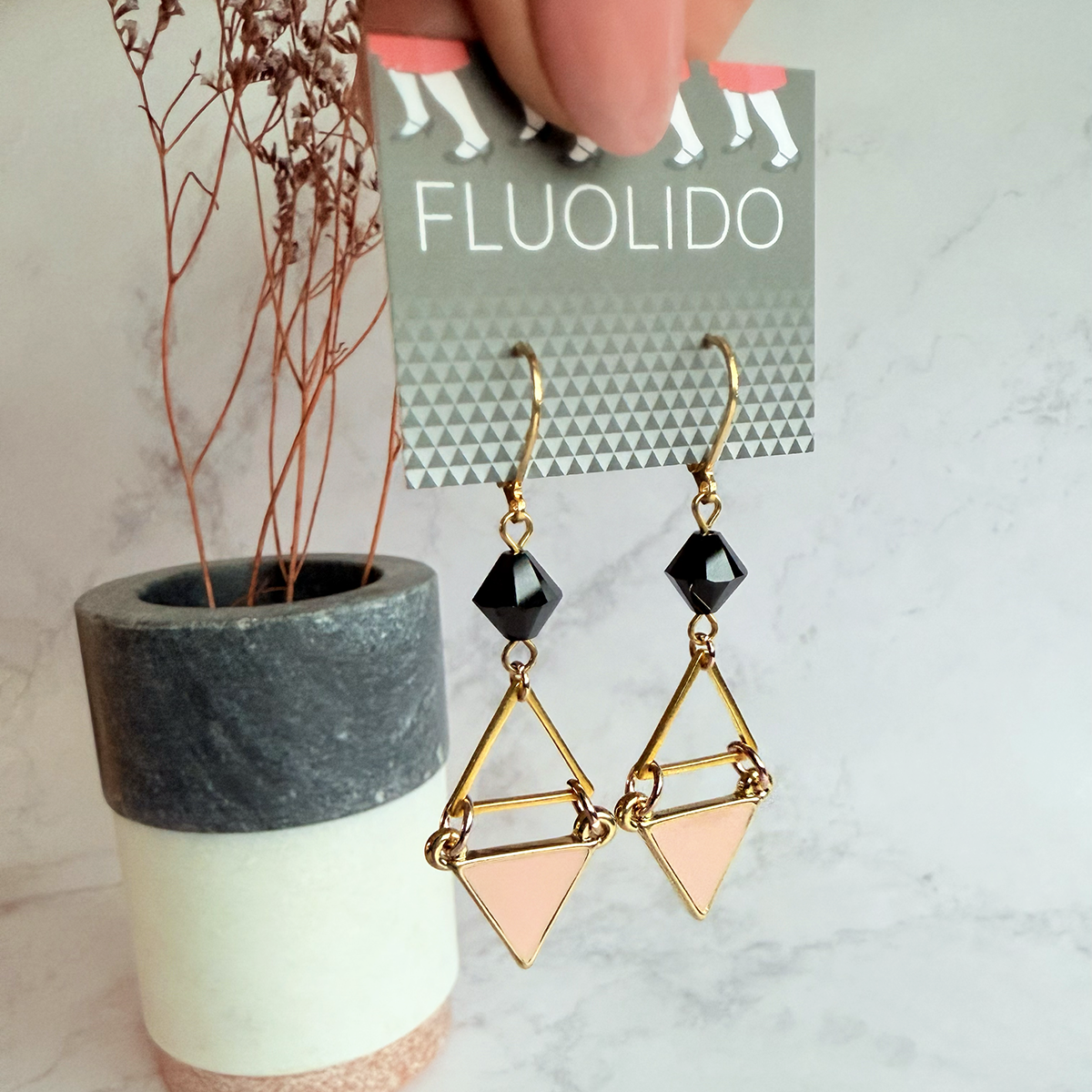 Boucles d'oreilles Triangle Noir (or)