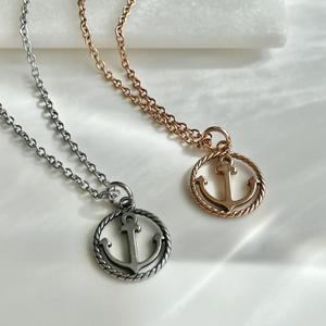 Collier court Drakkar (argent ou rose gold)